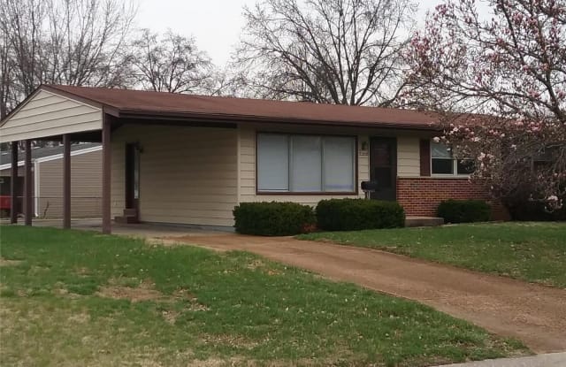 2302 Saint George Lane - 2302 Saint George Ln, St. Charles, MO 63301