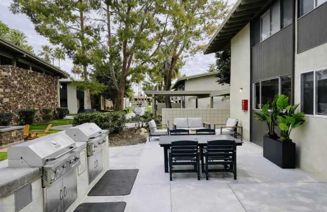 Tahquitz Court Gallery 3