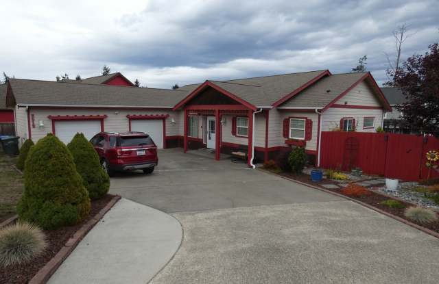 Rolling HIlls Court Rambler - 2513 Rolling Hills Court, Port Angeles, WA 98363