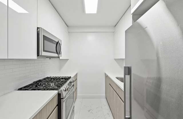 337 W 55th St Gallery 1