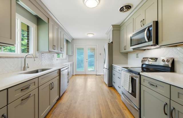 205 S Palisades Drive Gallery 2