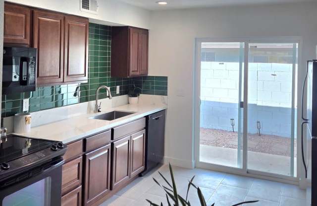 MOVE IN SPECIALS! Completely Remodeled 2 Bed | 2 Bath Apartment in the Heart of Old Town Scottsdale photos photos