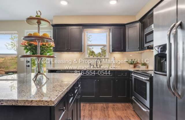 Serrano Townhomes with walk out finished basement and full bath, minutes from Downtown KC photos photos