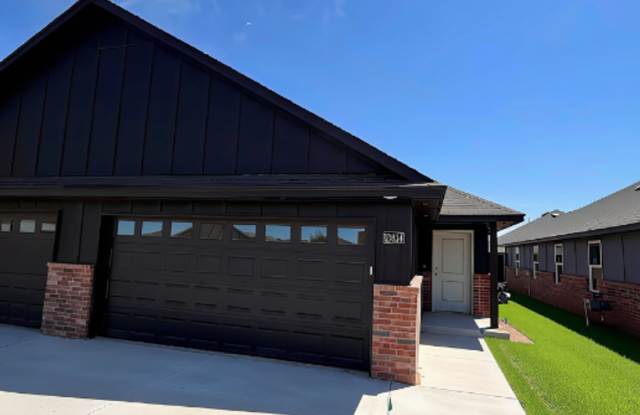 Brand-New 3-Bedroom Home with 2-Car Garage | Prime Yukon Location Gallery 3