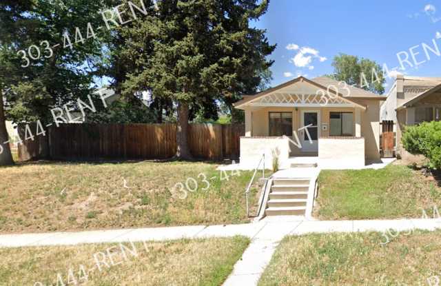 Perfect location for a 2 bedroom-1 bathroom house! photos photos