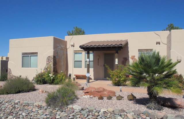 4300 W. Hogan Dr. - Furnished Rental - 4300 W Hogan Dr, Verde Village, AZ 86326