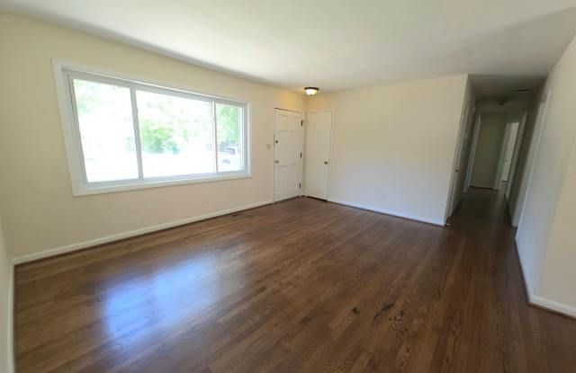 Move In Ready 3 Bedroom Ranch! Gallery 4