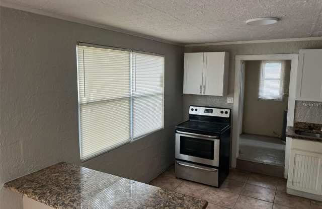 1450 WAKULLA Way Gallery 3