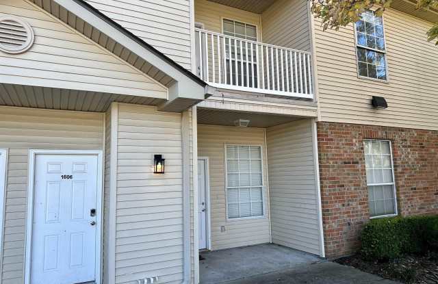 900 Dean Lee Dr photos photos