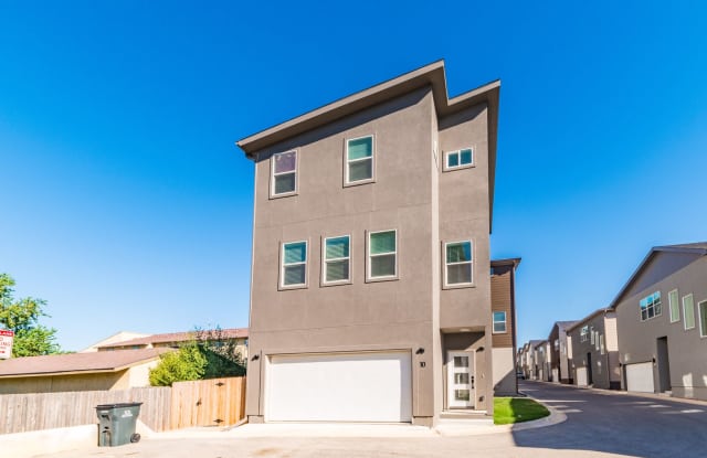 LUXURY ALAMO HEIGHTS TOWNHOME photos photos