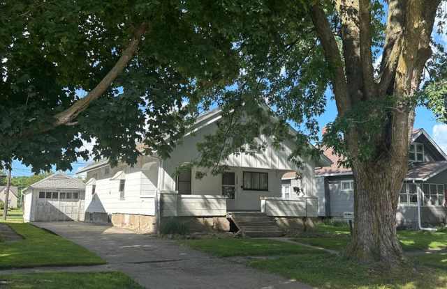 2 bedroom house Rockwell City $780 photos photos