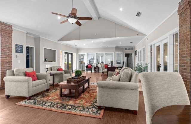 Preston Bend Apartments Gallery 3
