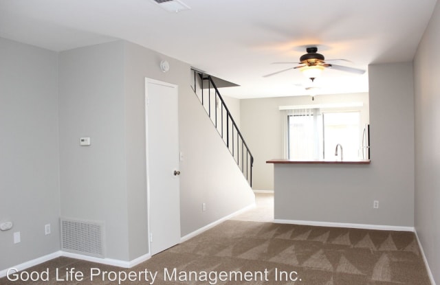 9938 N Magnolia Ave - 9938 North Magnolia Avenue, Santee, CA 92071