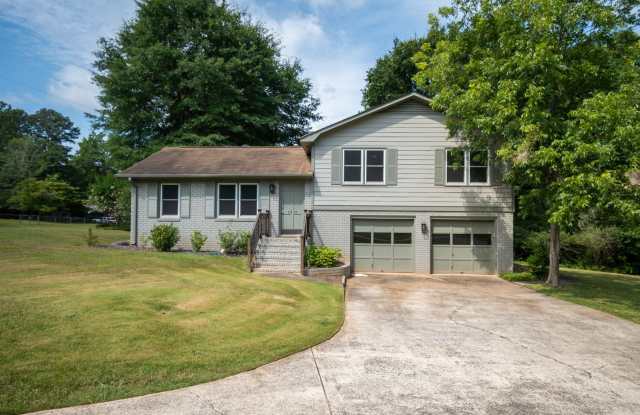1030 Carriage Hill Road - Available NOW! photos photos