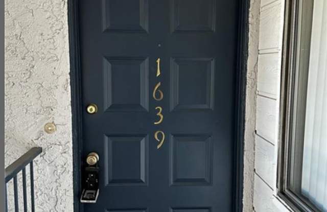 2 Bedroom 1 Bath - 2nd Floor Unit Gallery 3