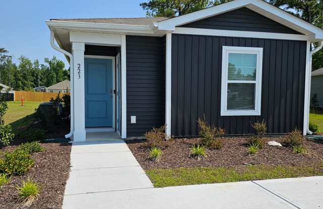 Cozy Cottage in Surf City Gallery 1