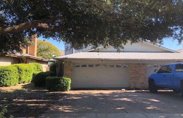 734 Lariat Lane - 734 Lariat Lane, White Settlement, TX 76108