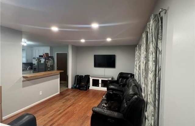 191 Lori Circle Gallery 3