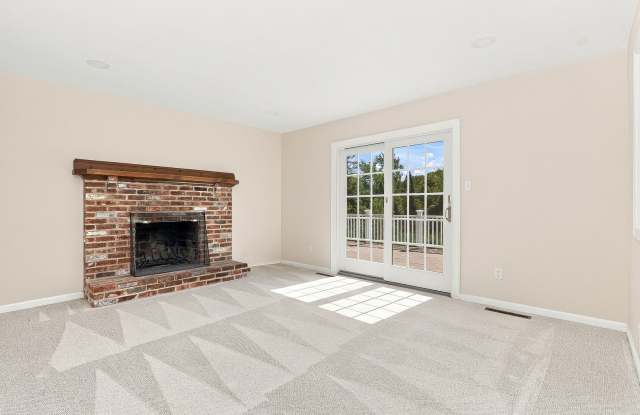Spacious 3-Bedroom Home on 2.74 Acres in Jamison Gallery 1