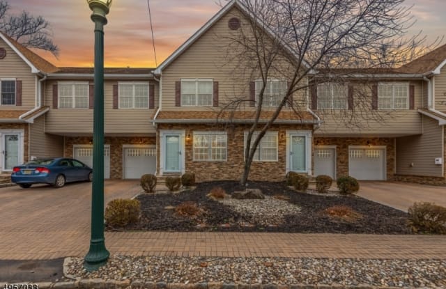 152 SNYDER AVE - 152 Snyder Avenue, Union County, NJ 07922