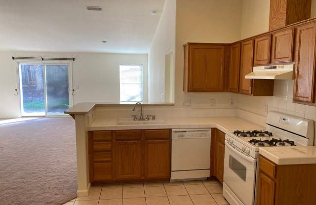 4231 Middlebury Way Gallery 3
