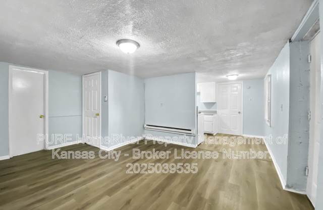 1123 S Haden St Gallery 3