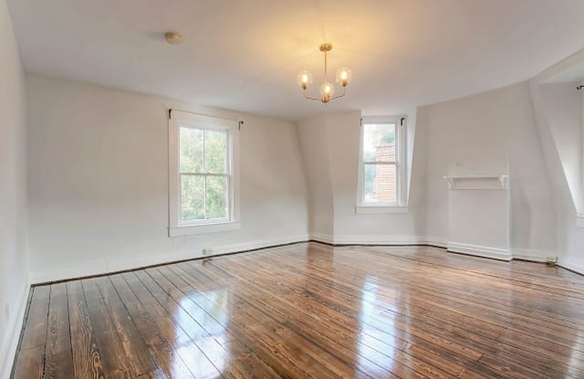 518 Greenup Street Gallery 2