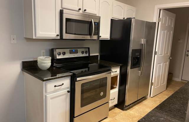 3 Bedroom, 2 Bath Gallery 3