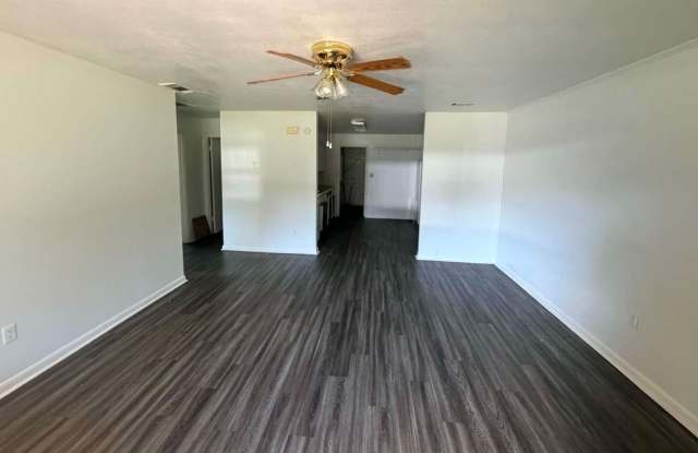 1094 SW MCFARLANE AVE #102 Gallery 2