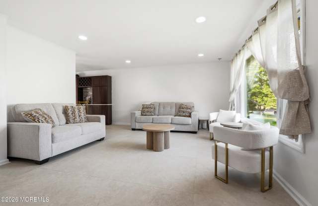 38 Hilltop Road Gallery 4