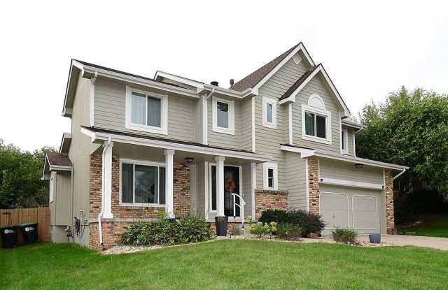Stonegate - Furnished - 2 Story - 4bed - 4bath - 2car - Home Gallery 3