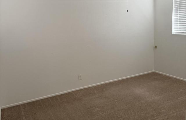 2426 W echo Lane Gallery 3
