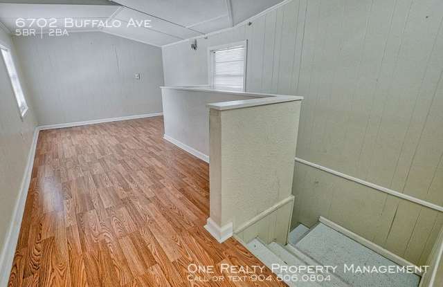 6702 Buffalo Ave Gallery 3