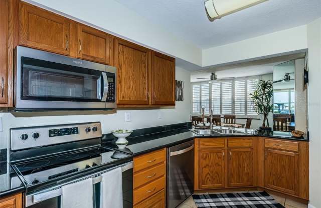 6081 BAHIA DEL MAR Circle Gallery 3