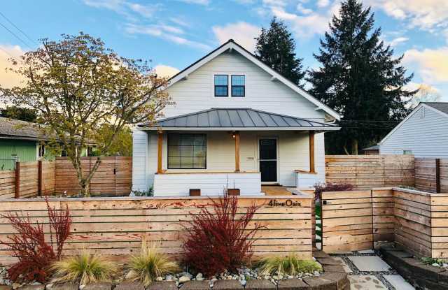 3bd/2ba Craftsmen in Central Tacoma - 4506 South 7th Street, Tacoma, WA 98405