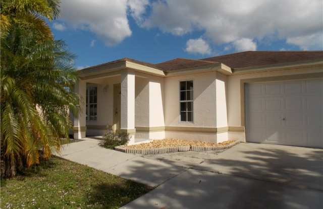 18593 Miami Boulevard - 18593 Miami Boulevard, San Carlos Park, FL 33967