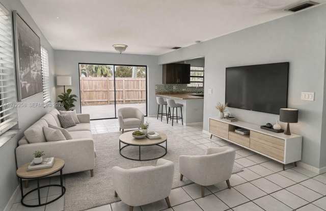 10900 NW 7th St photos photos