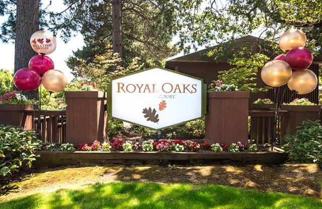 Royal Oaks photos photos