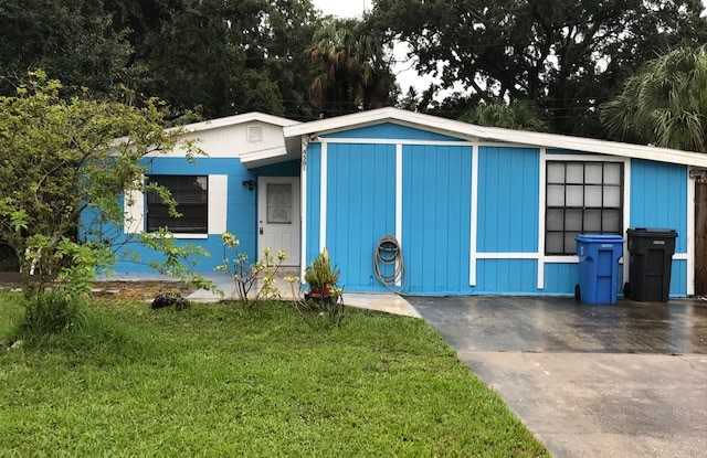 4507 Hampshire Rd - 4507 Hampshire Road, Town 'n' Country, FL 33634