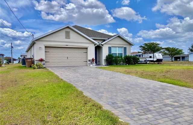 1828 NW 5th Place photos photos