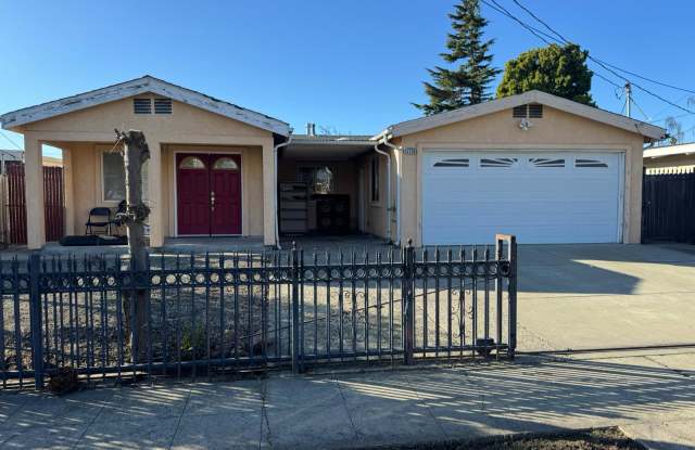 27715 Cliffwood Ave photos photos