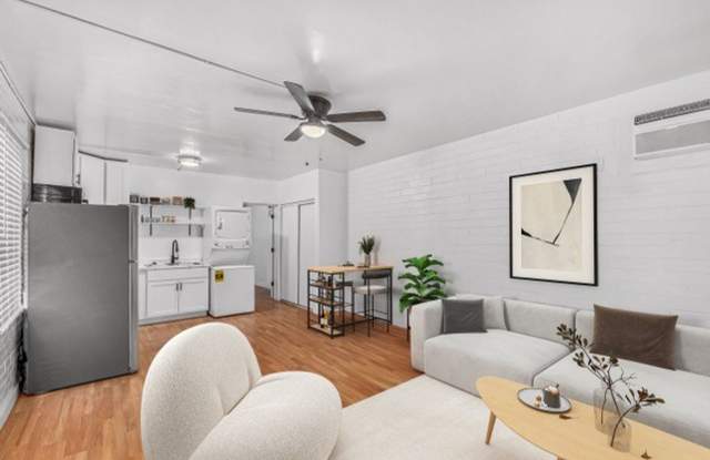 28 on Thomas photos photos