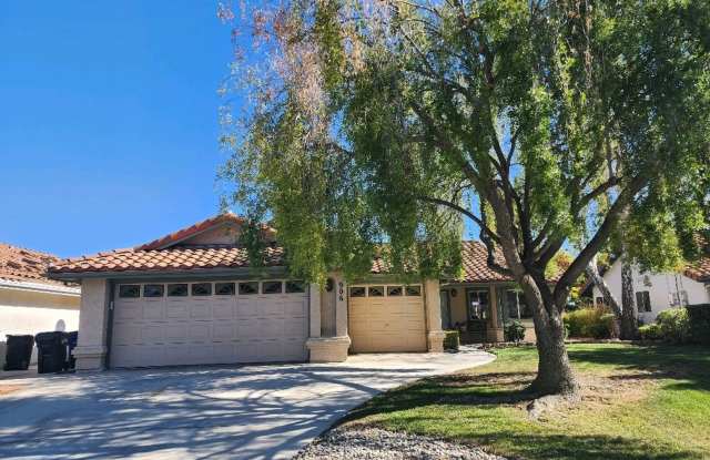 3 Bedroom 2 bath with 2.5 car garage. photos photos