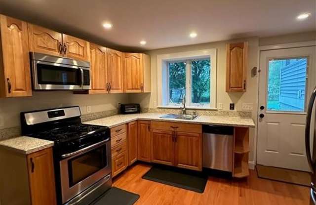 55 Moehring Drive - 55 Moehring Drive, Blauvelt, NY 10913