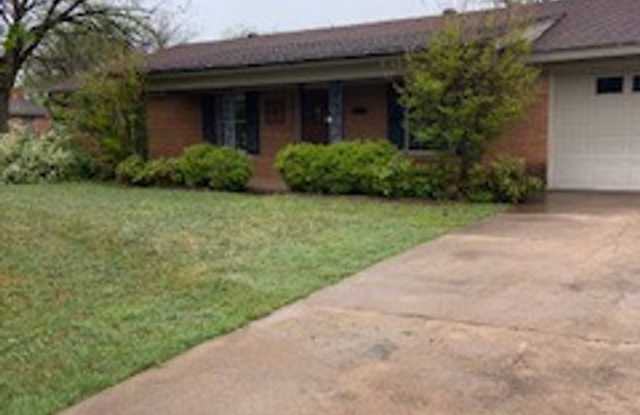 2250 Greenbriar Drive photos photos