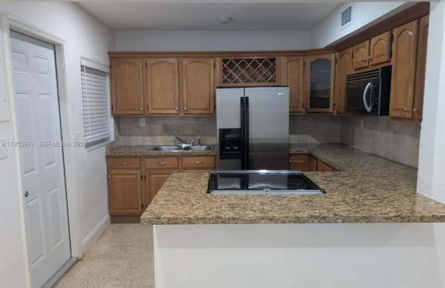 2355 NW 9th St photos photos