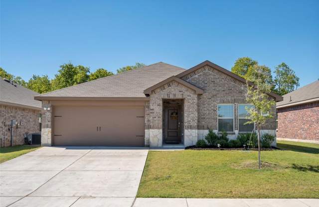 Beautiful home nestled away in the Caddo Downs community, Offering 4 bedrooms,2 bathrooms with a very open concept photos photos