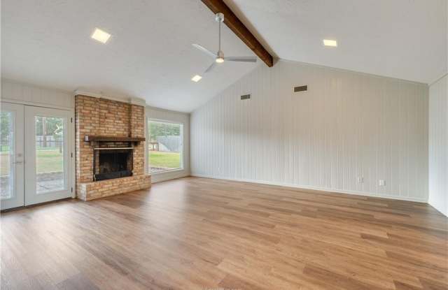 1603 Brook Hollow Drive Gallery 2