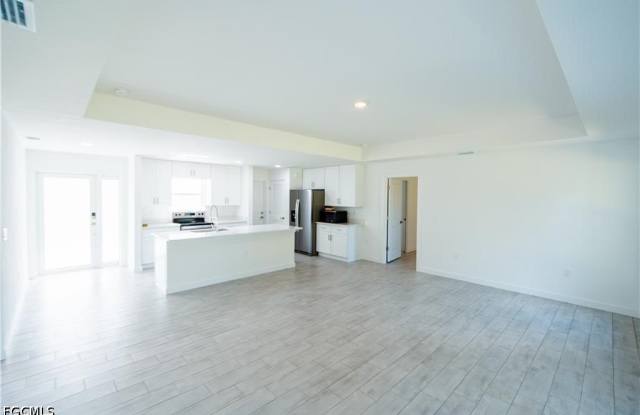 2712 46th Street SW Gallery 4