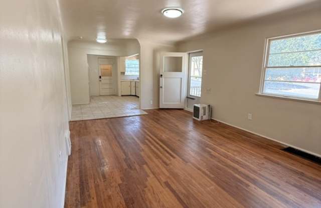 1412 16th Street - Unit 1 Gallery 3